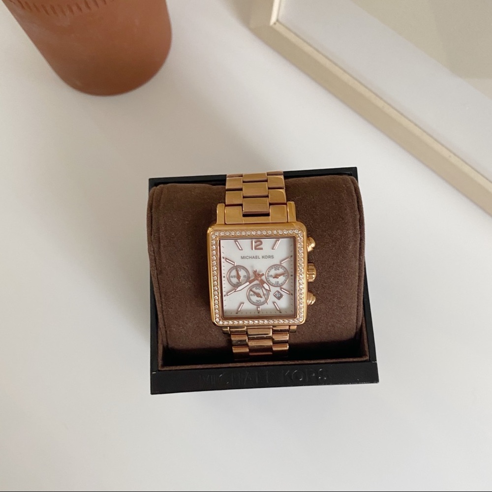 MICHAEL KORS Rose Gold Watch